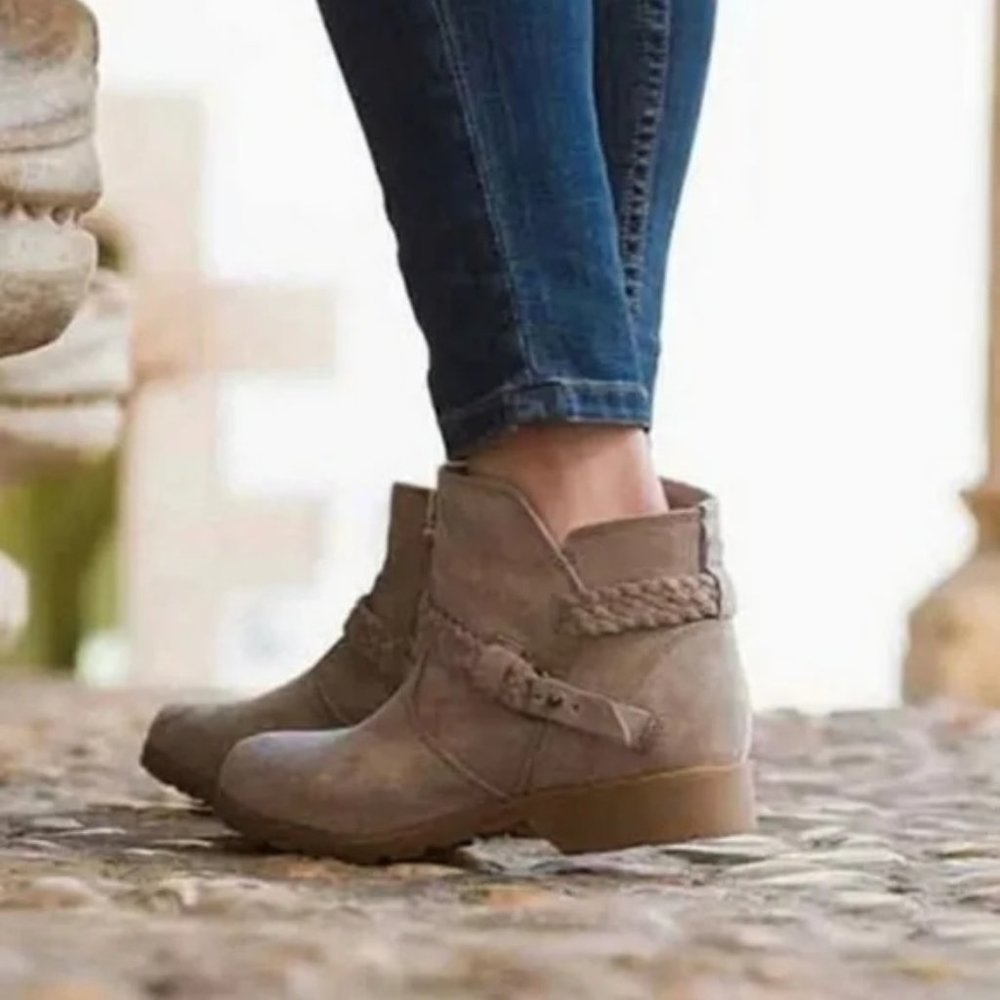 Teva Delavina Ankle Boots Womens 5.5 Tan Heeled Braided Strap Suede Leat…